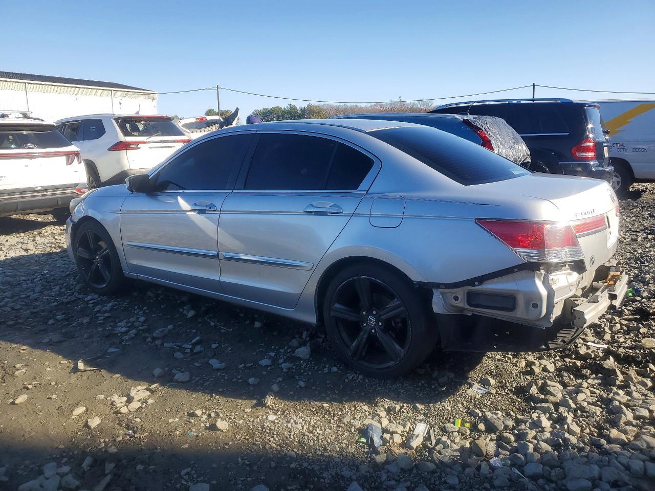 2011 Honda Accord Lxp - Фото 2