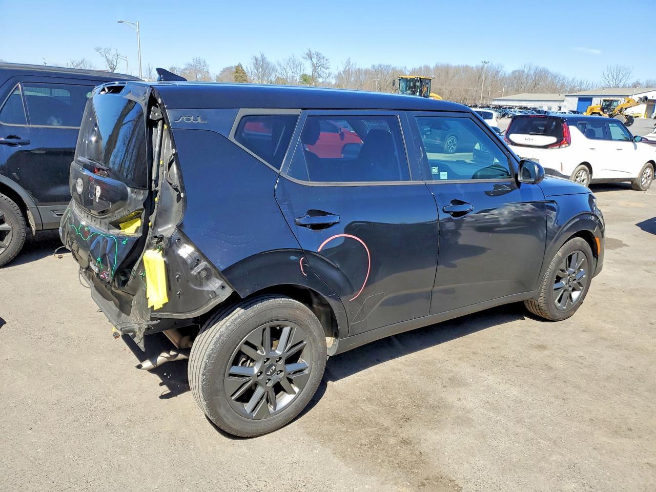 2021 Kia Soul S - Фото 3