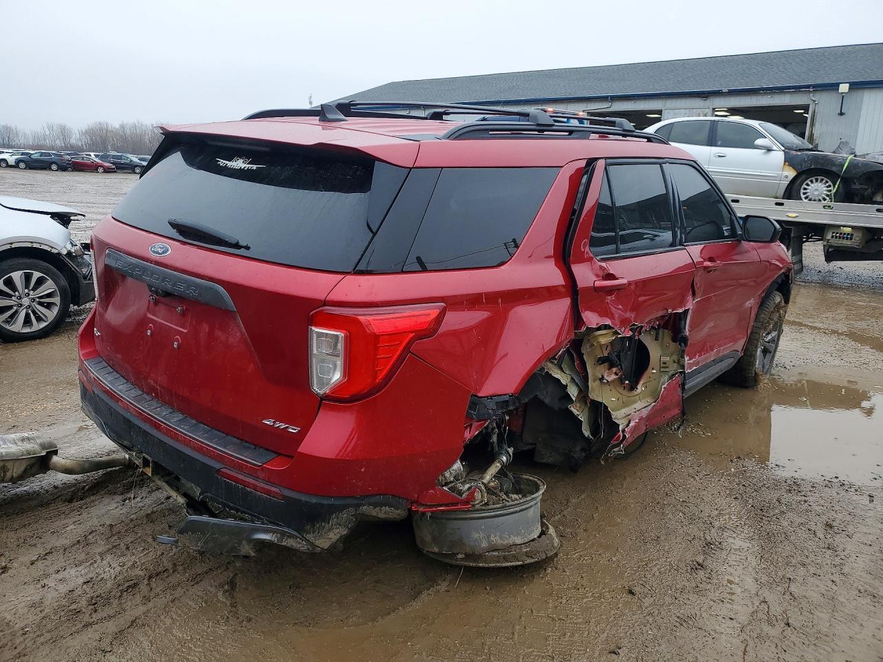 2022 Ford Explorer Xlt - Фото 3