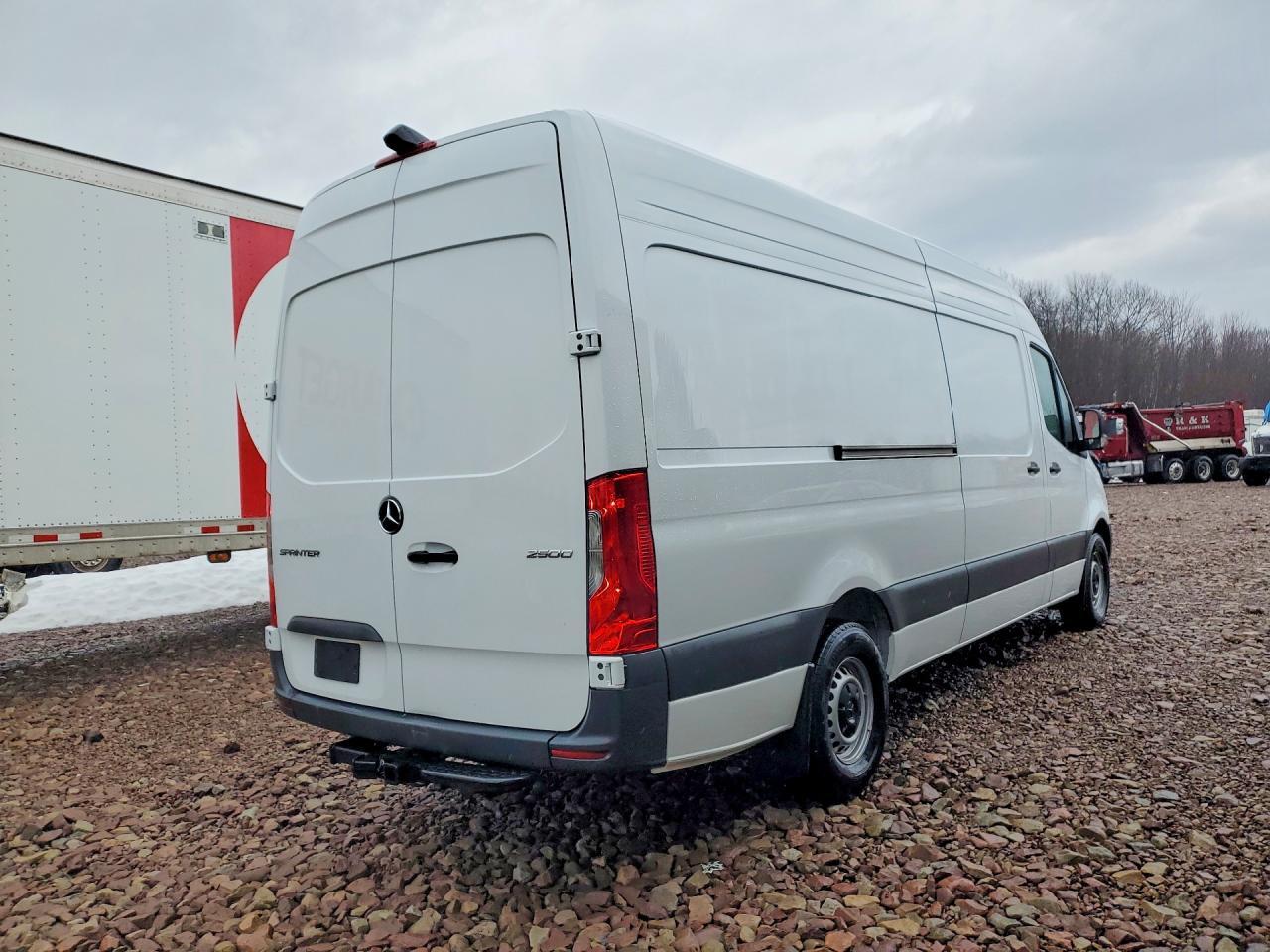 2025 Mercedes Benz Sprinter 2500 Cargo Van - Фото 3