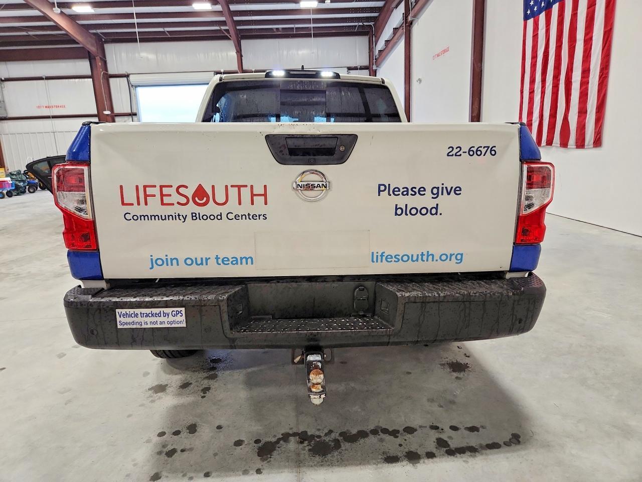 2022 Nissan Titan S - Фото 6