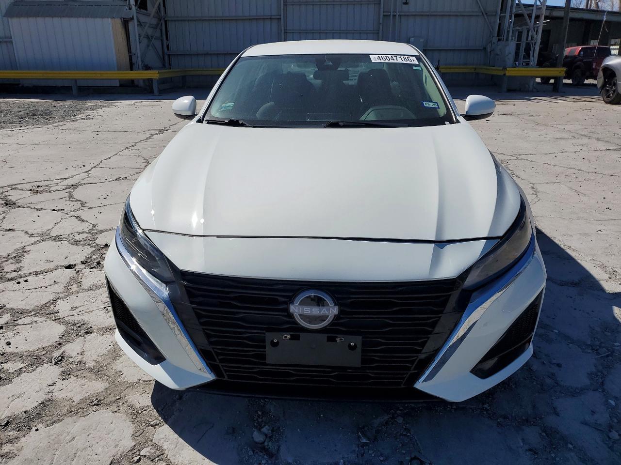 2023 Nissan Altima 2.5 S - Image 5