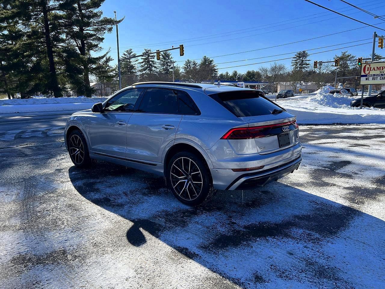 2019 Audi Q8 Prestige S-Line - Фото 3