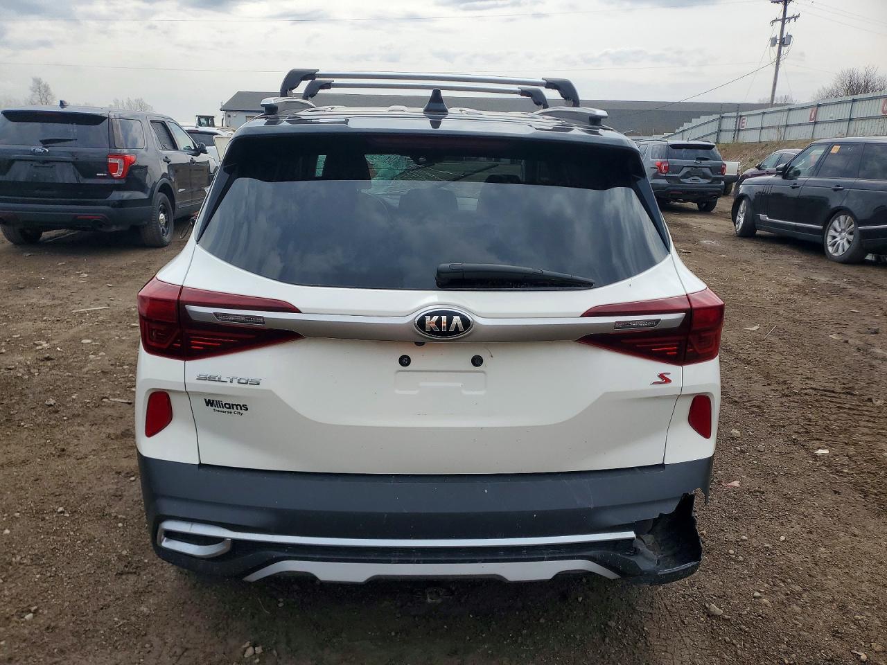 2021 Kia Seltos S - Фото 6