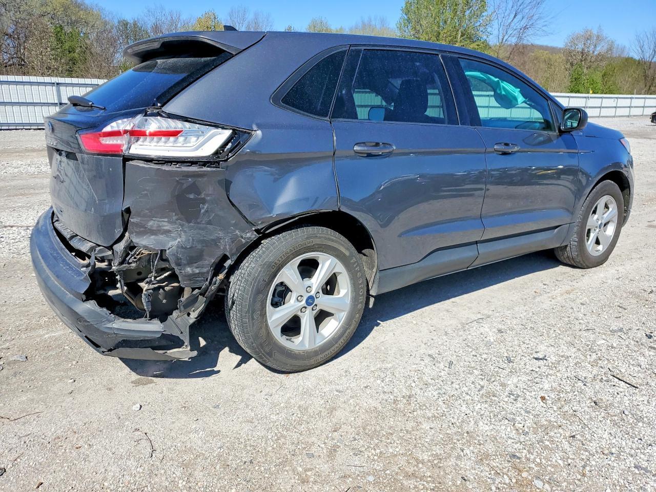2021 Ford Edge Se - Image 3