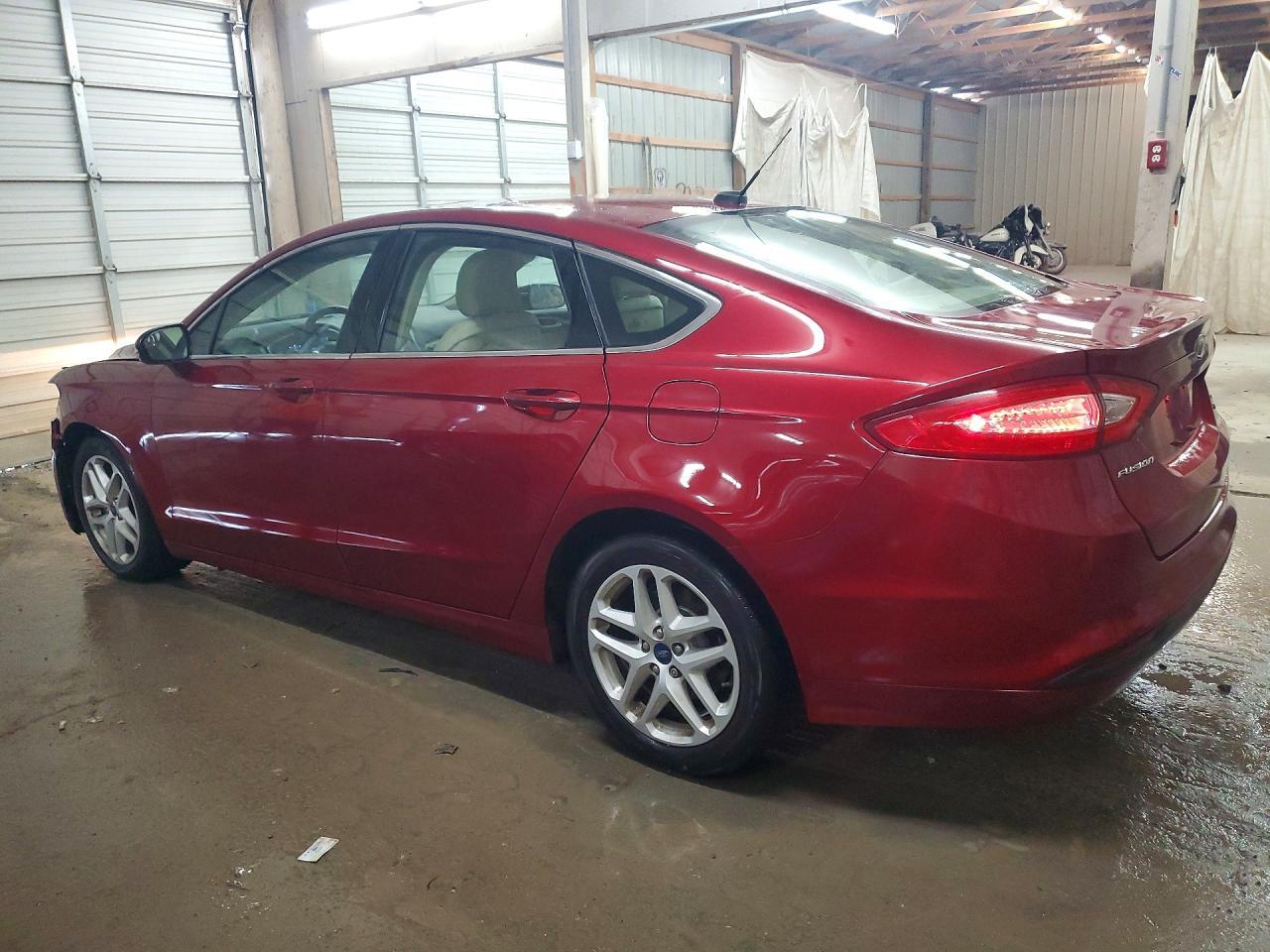 2016 Ford Fusion Se - Image 2