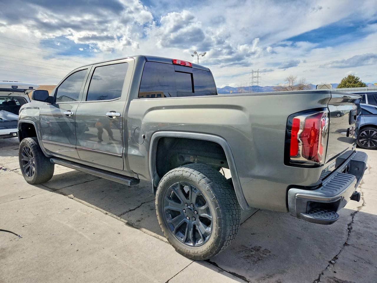 2017 GMC Sierra K1500 Denali - Фото 2