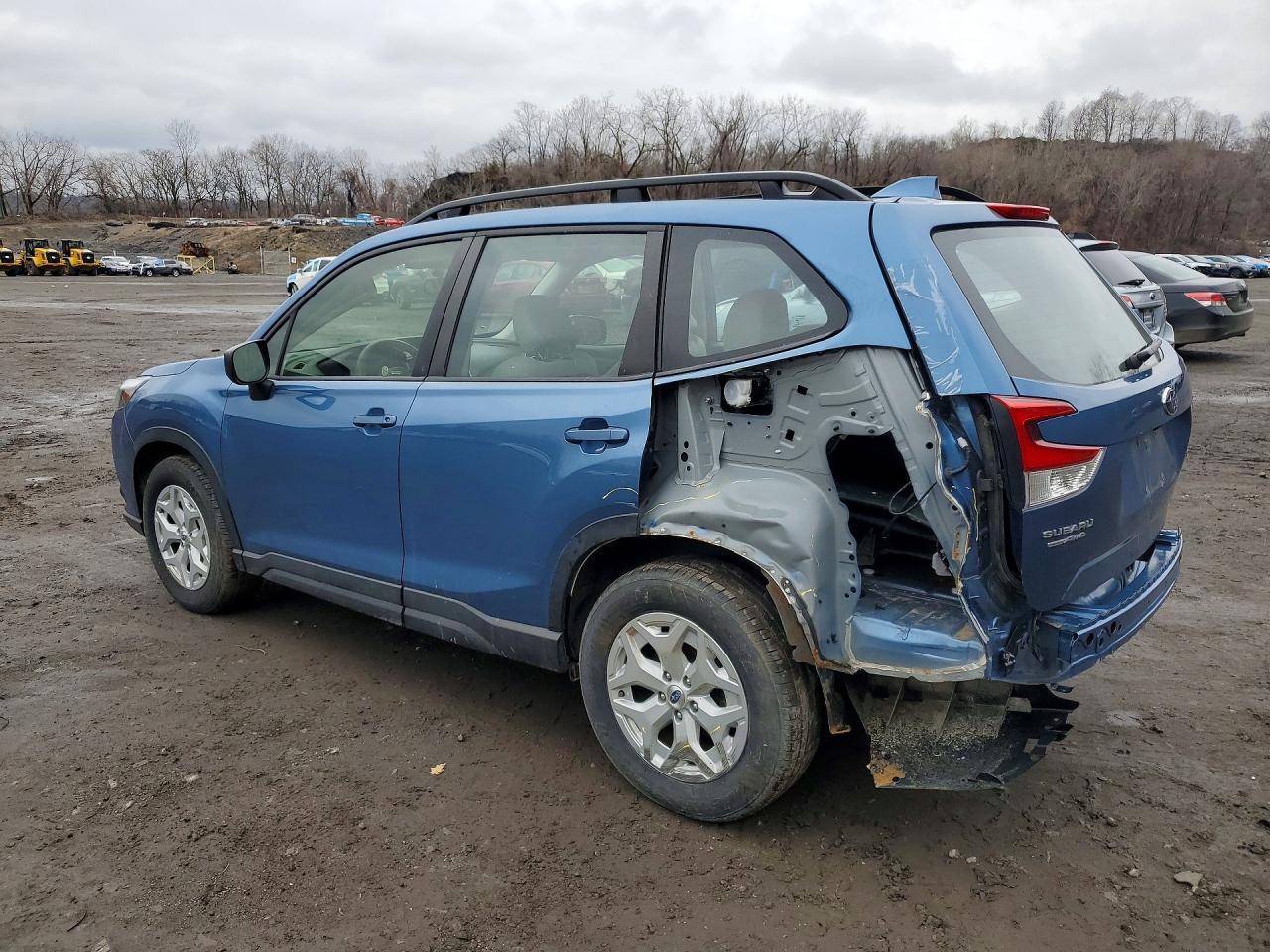 2022 Subaru Forester - Image 2