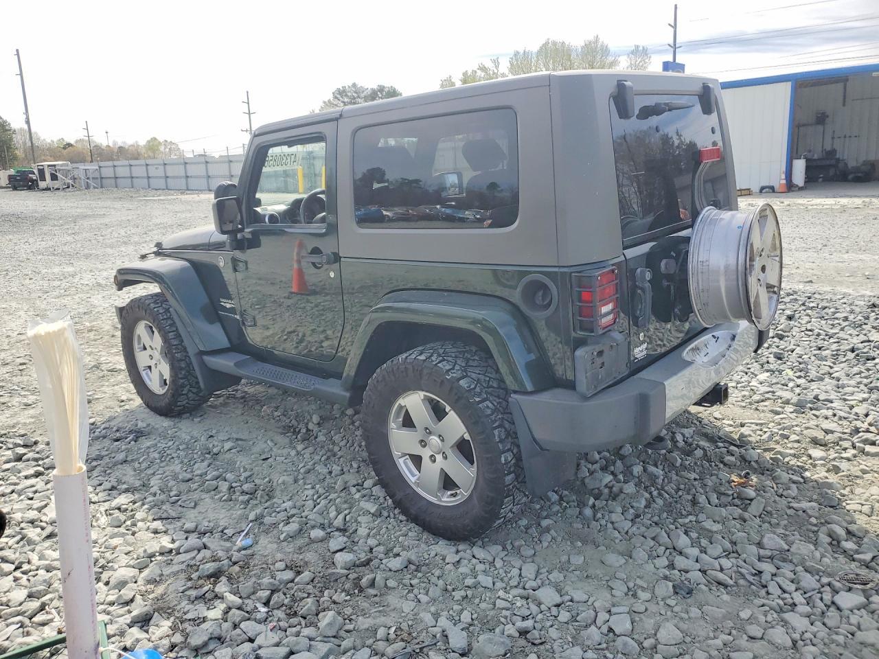 2010 Jeep Wrangler Sahara - Image 2