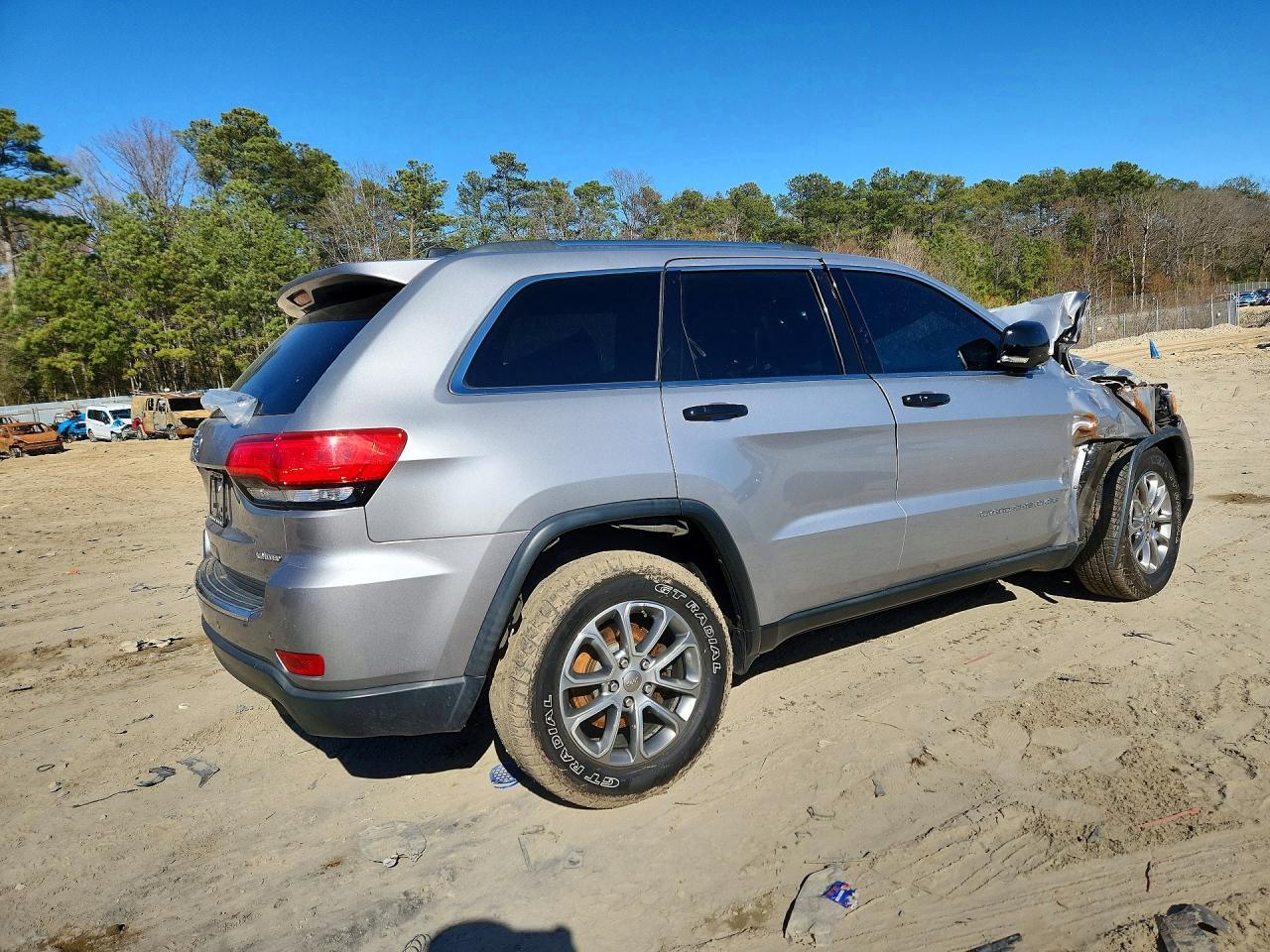 2015 Jeep Grand Cherokee Limited - Image 3