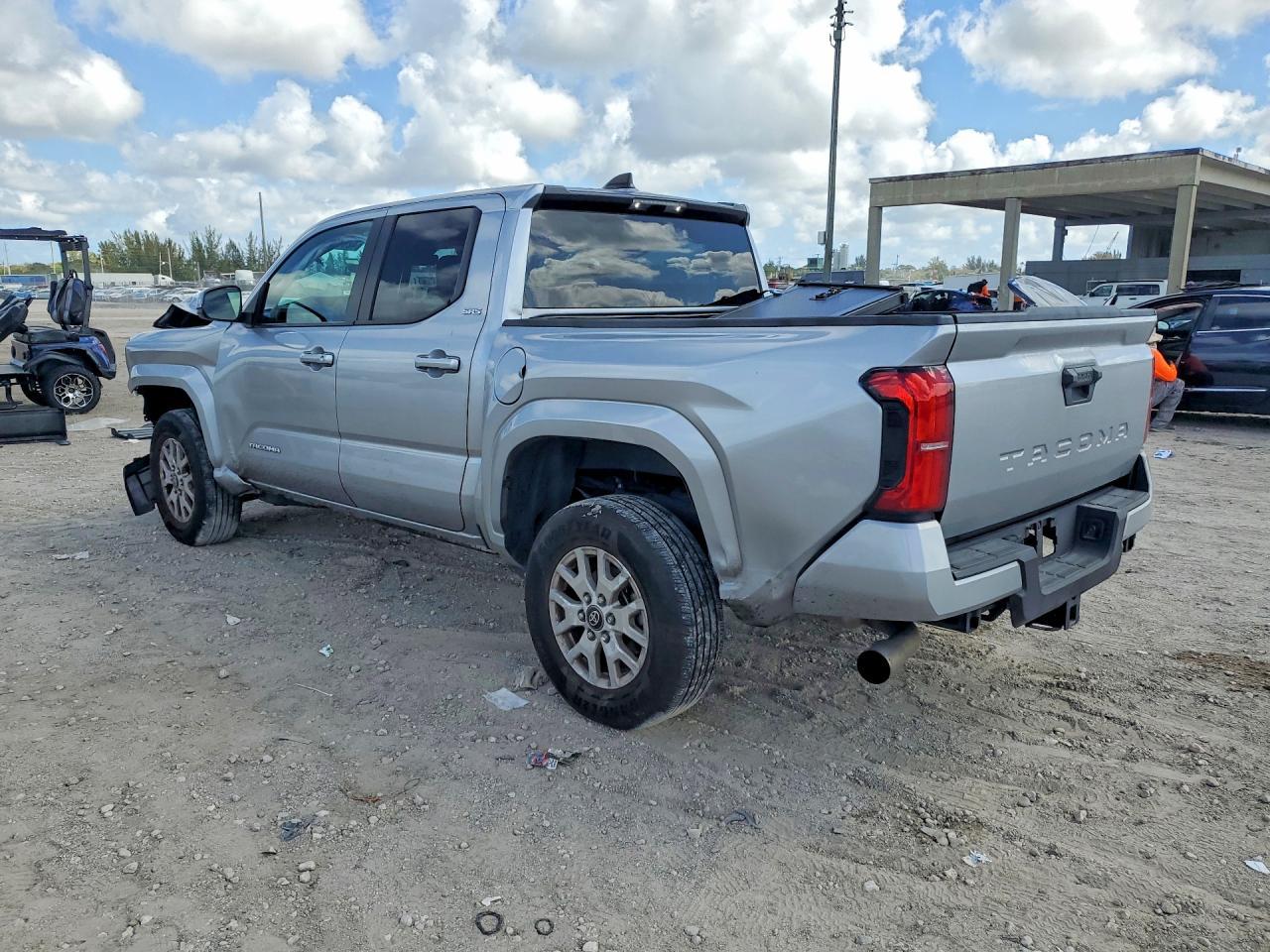 2025 Toyota Tacoma Sr5 - Фото 2