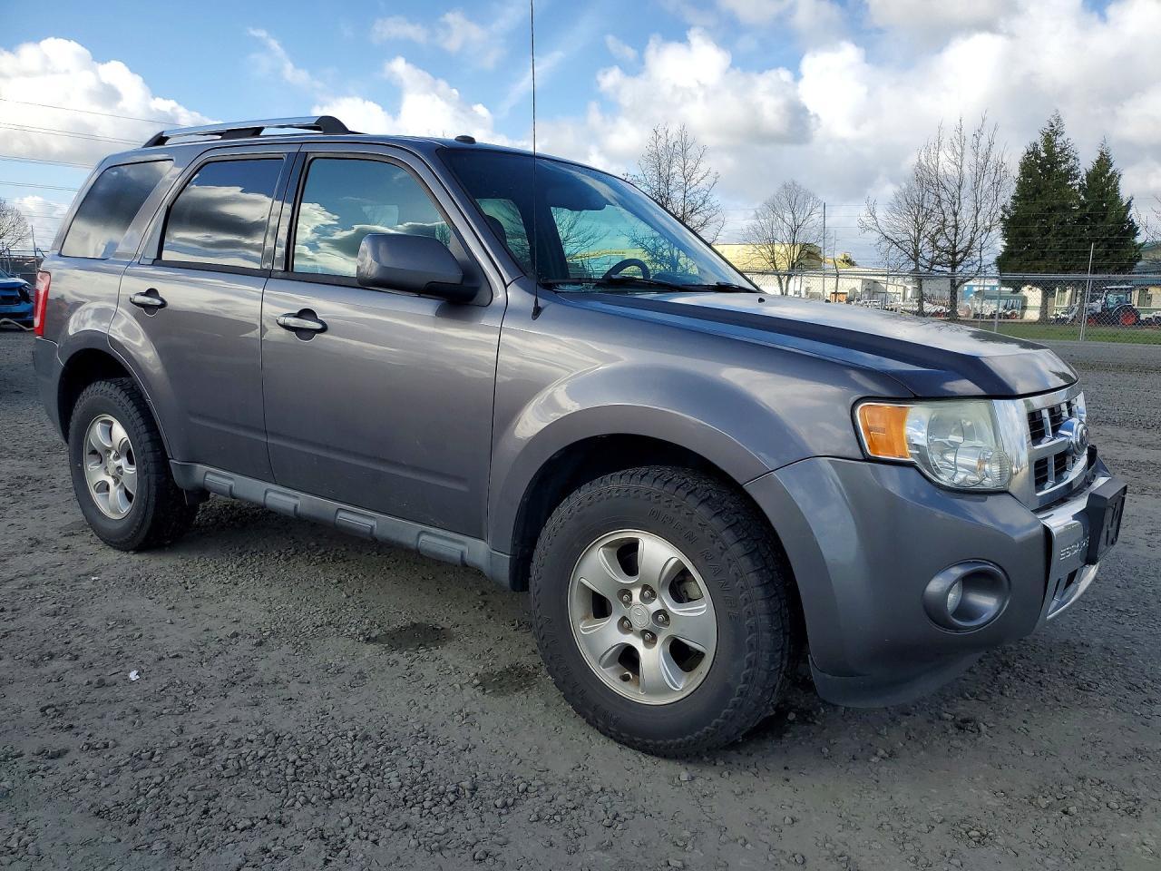 2012 Ford Escape Limited - Image 4