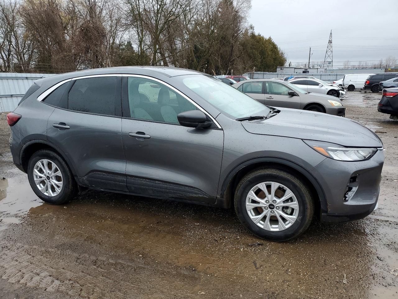 2023 Ford Escape Active - Image 4