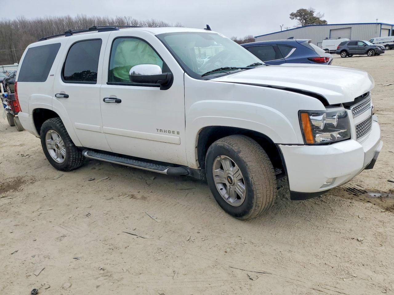 2008 Chevrolet Tahoe C1500 - Фото 4