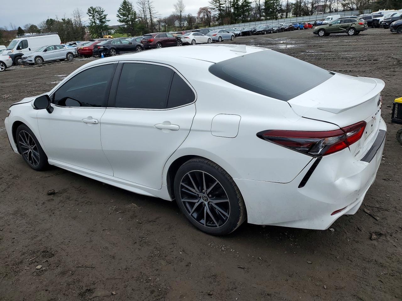 2021 Toyota Camry Se - Image 2