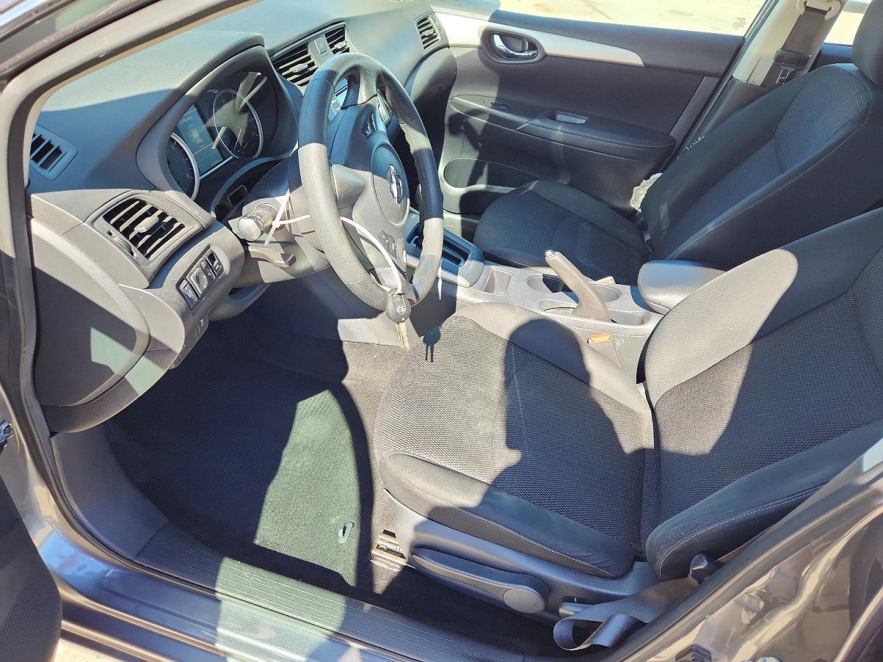 2019 Nissan Sentra S - Image 7