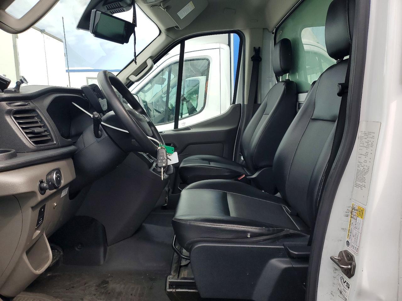 2021 Ford Transit Delivery Truck - Фото 7