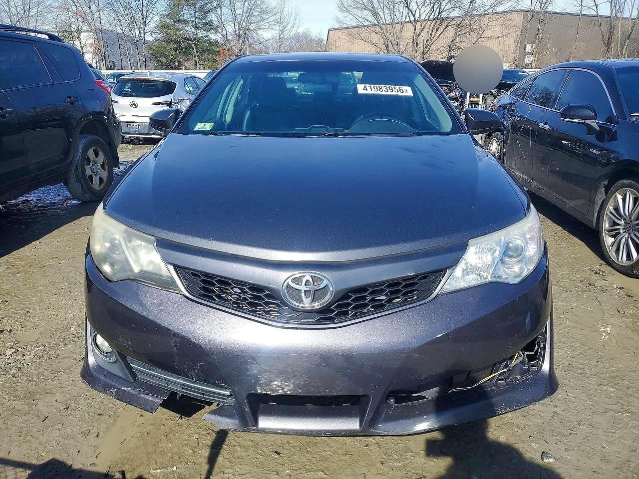 2012 Toyota Camry Se - Image 5