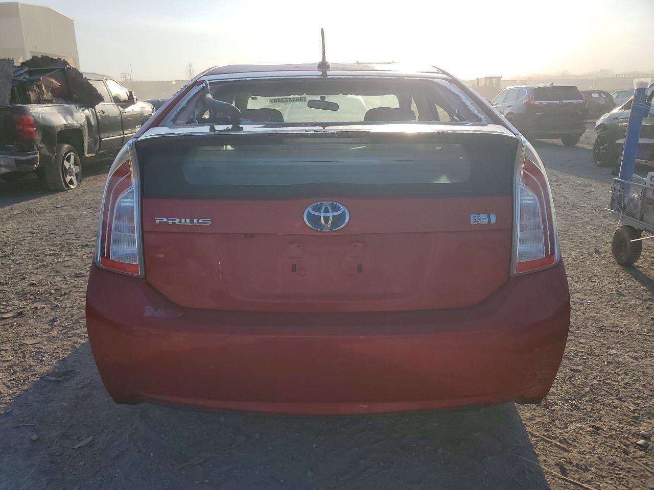 2015 Toyota Prius Three - Фото 6