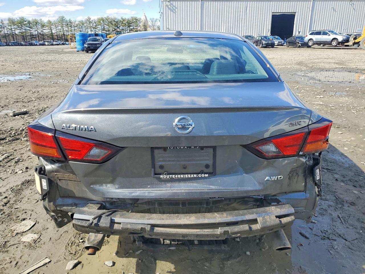 2020 Nissan Altima 2.5 Sr - Image 6