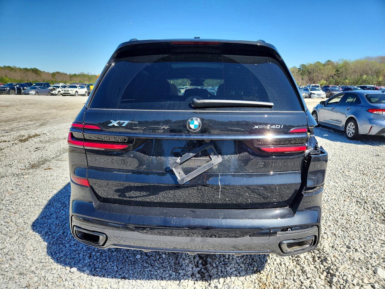 2026 BMW X7 xDrive40I - Image 6