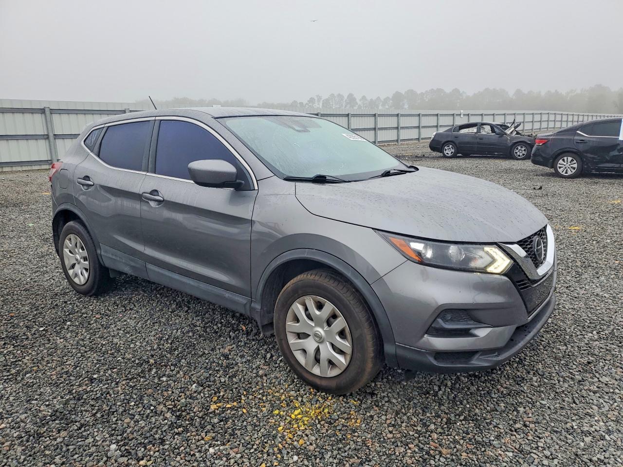 2020 Nissan Rogue Sport S - Фото 4