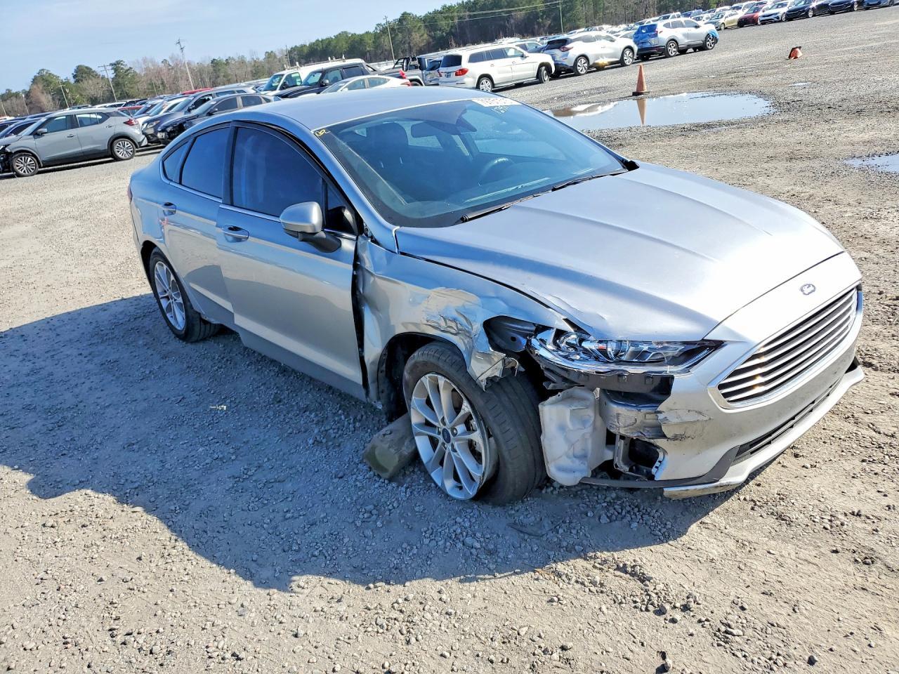 2020 Ford Fusion Se - Фото 4