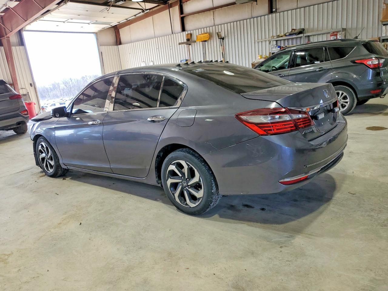 2017 Honda Accord Ex - Фото 2