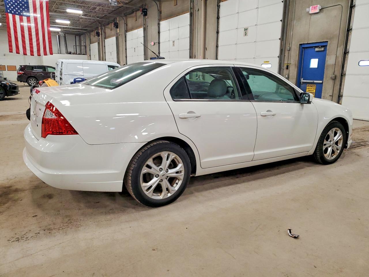 2012 Ford Fusion - Фото 3
