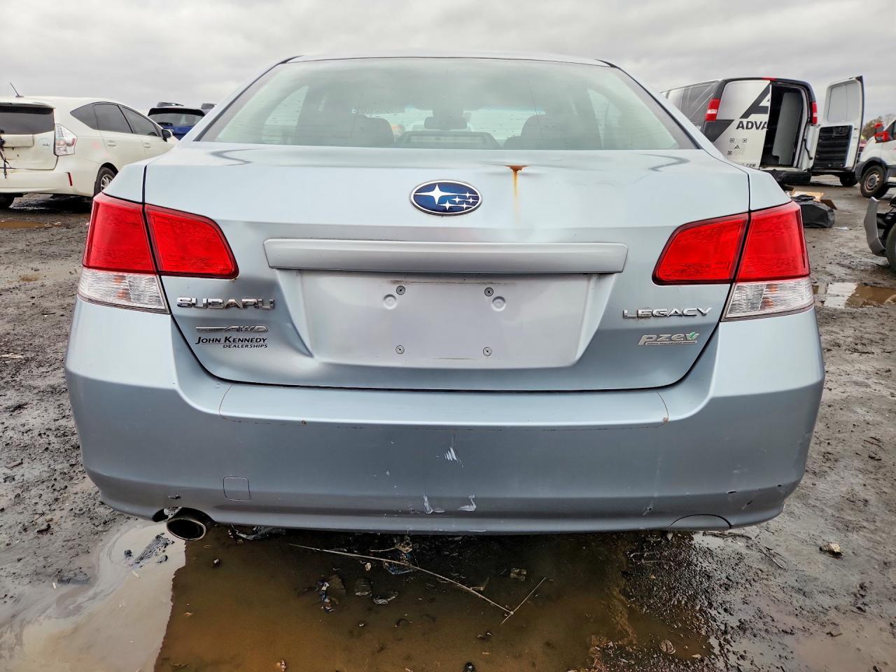 2013 Subaru Legacy 2.5I Premium - Фото 6