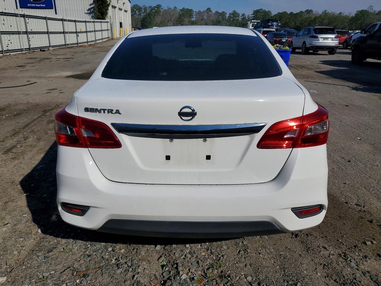 2019 Nissan Sentra S - Image 6