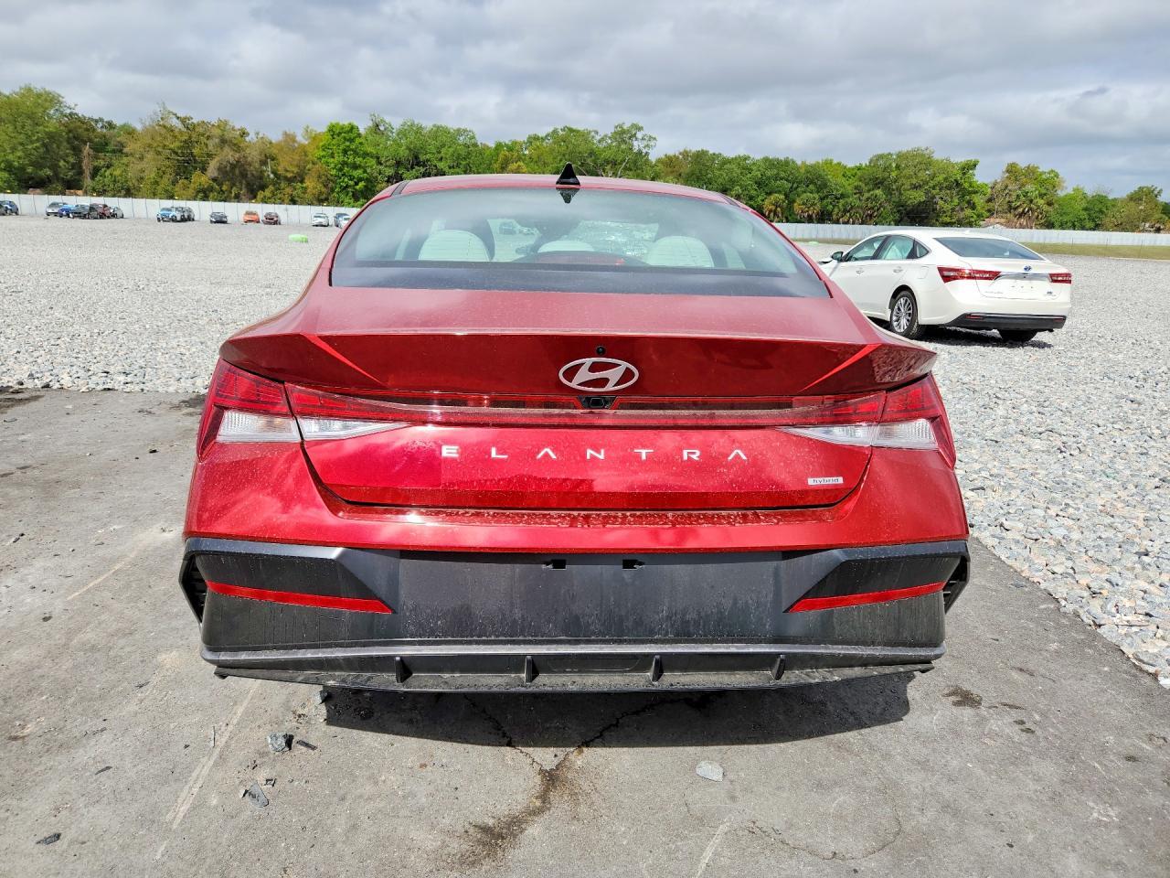 2025 Hyundai Elantra Hybrid Limited - Фото 6