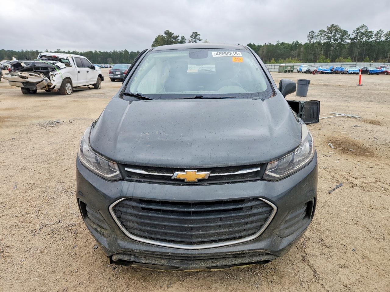 2020 Chevrolet Trax Ls - Image 5