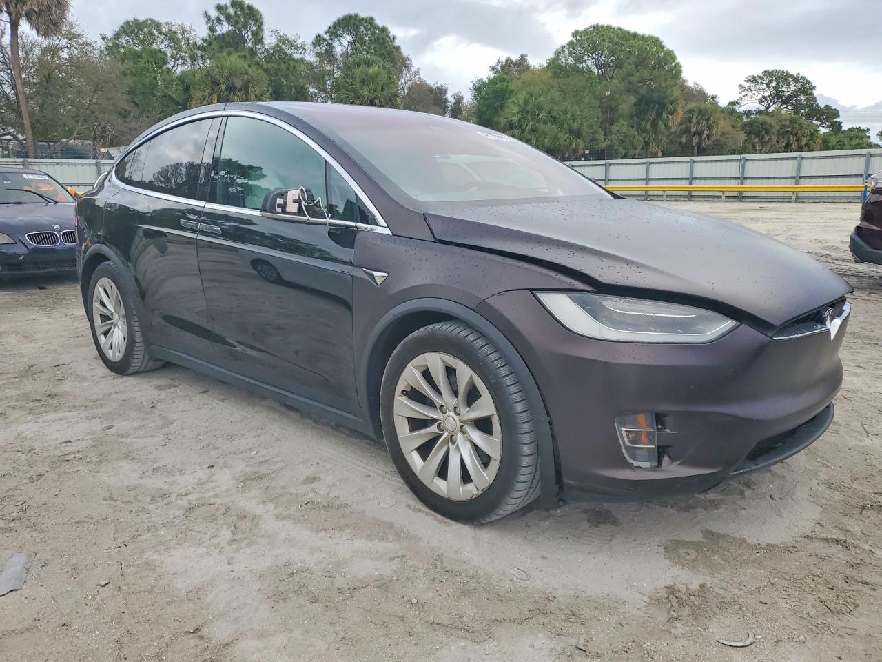 2018 Tesla Model X - Фото 4