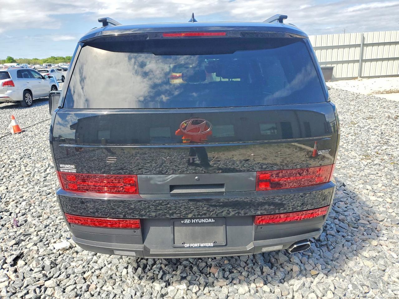 2024 Hyundai Santa Fe Xrt - Image 6