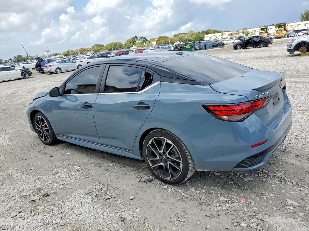 2024 Nissan Sentra Sr - Фото 2