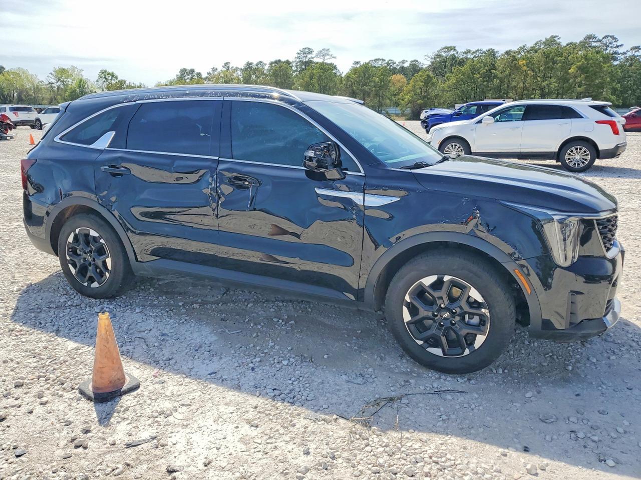 2024 Kia Sorento S - Фото 4