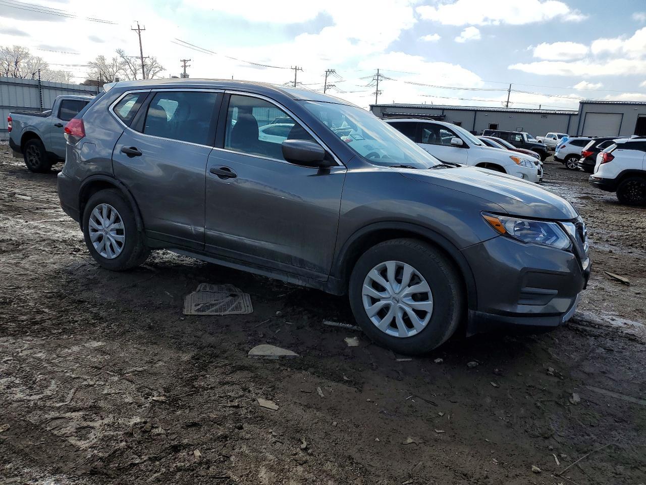 2017 Nissan Rogue S - Фото 4