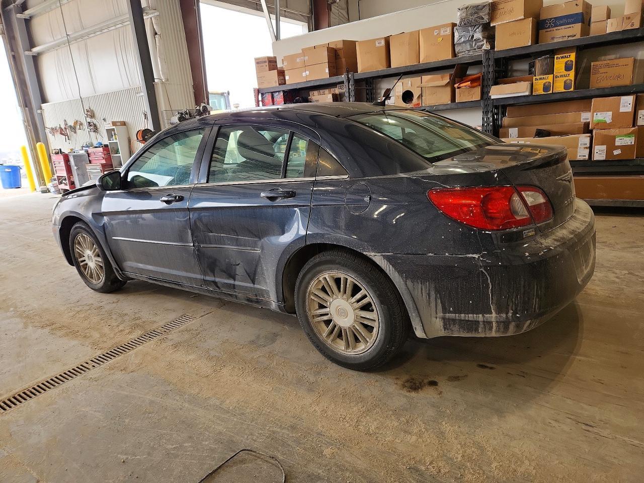 2008 Chrysler Sebring Touring - Image 2
