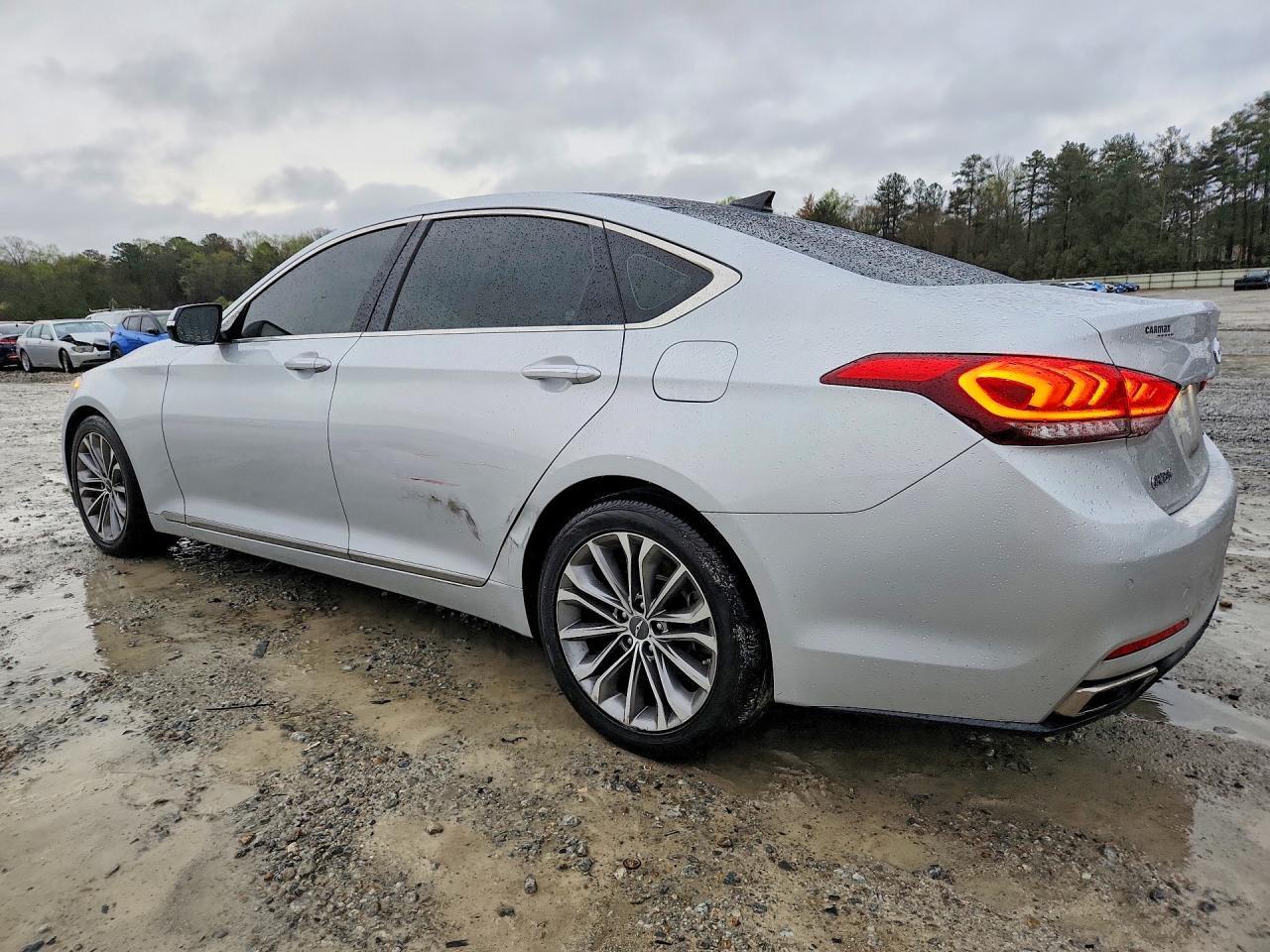 2015 Hyundai Genesis 3.8L - Фото 2