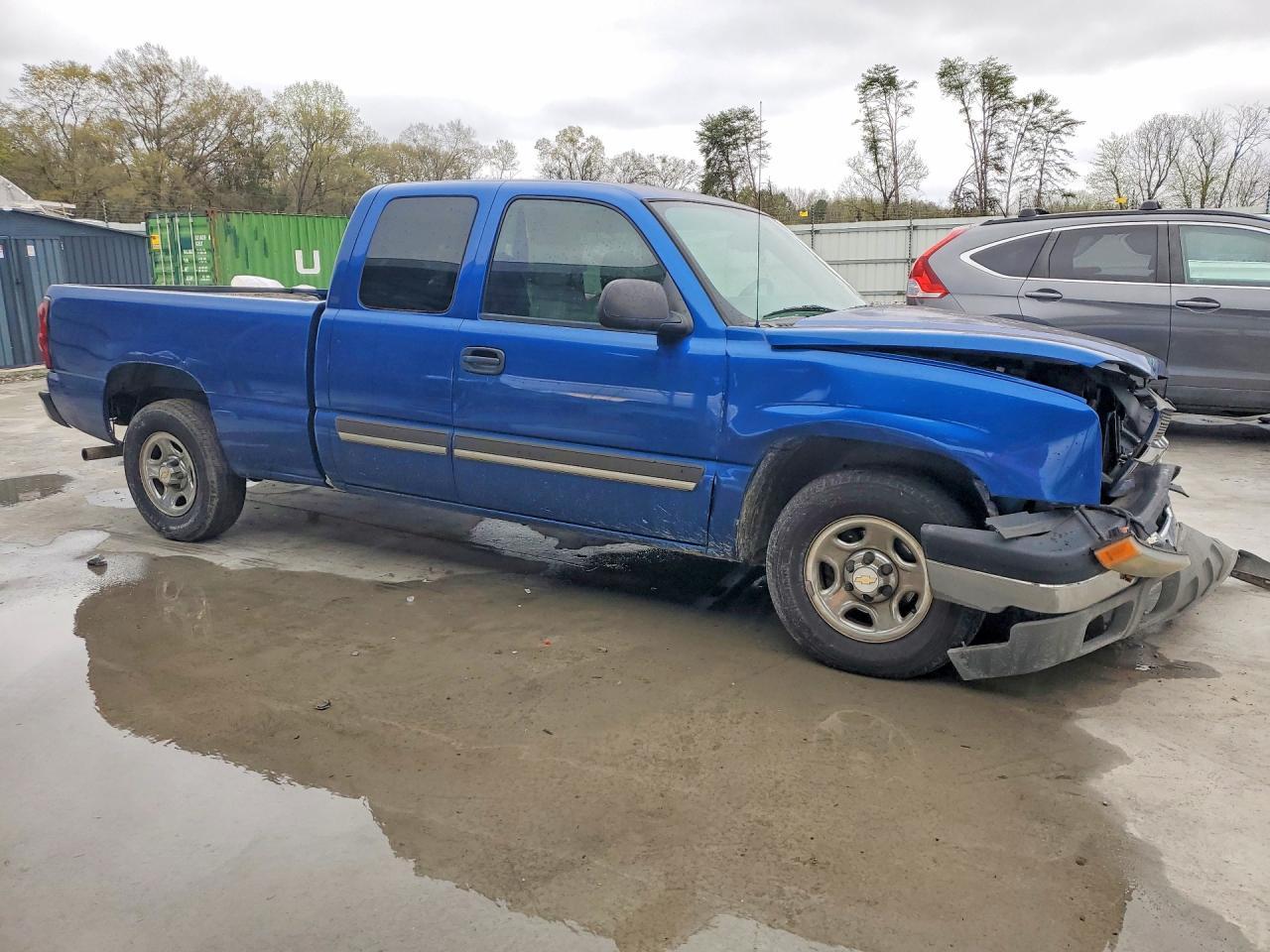 2004 Chevrolet Silverado C1500 - Image 4