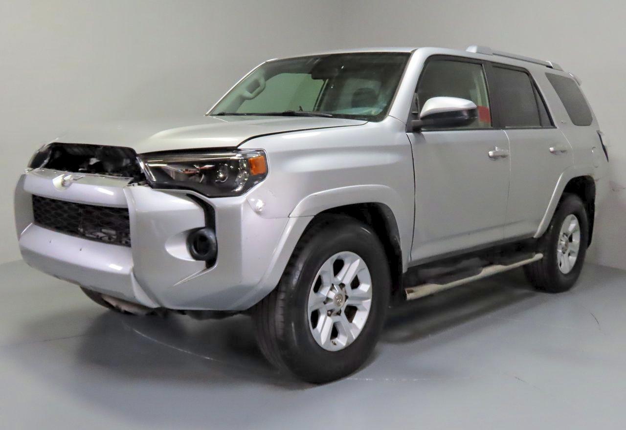2016 Toyota 4Runner Sr5 - Фото 2
