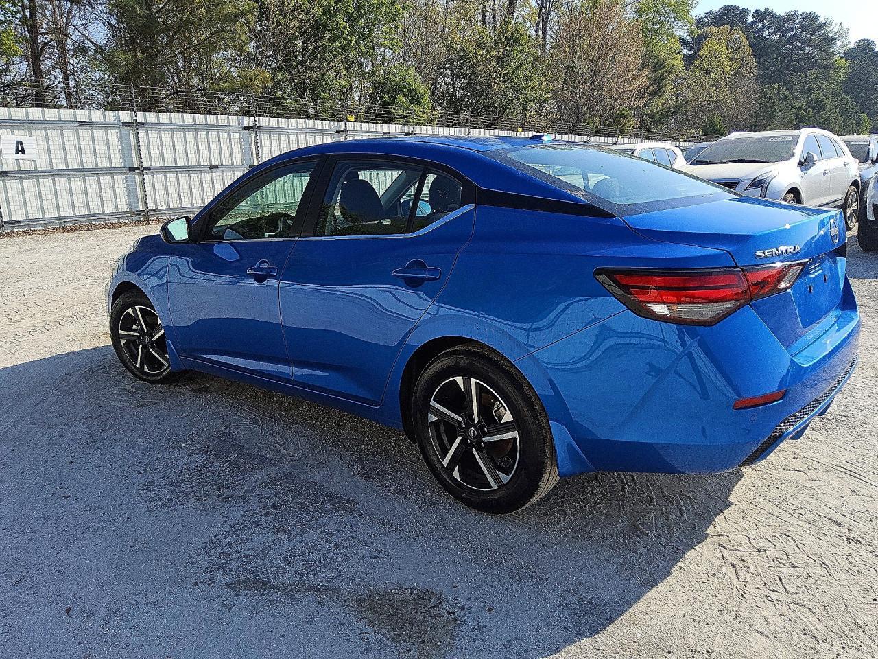 2025 Nissan Sentra Sv - Фото 2