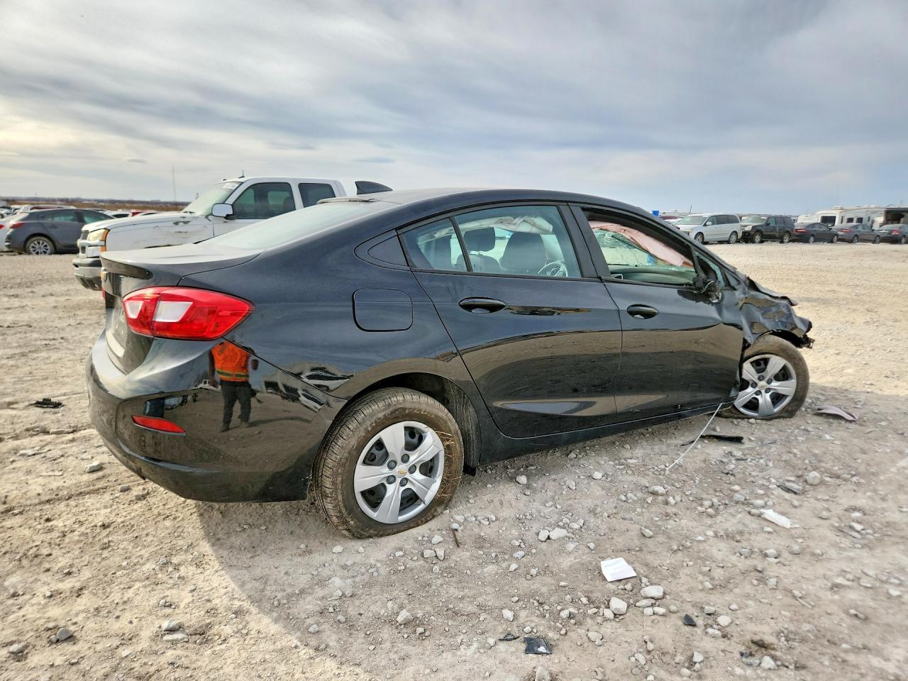 2018 Chevrolet Cruze Ls - Фото 3