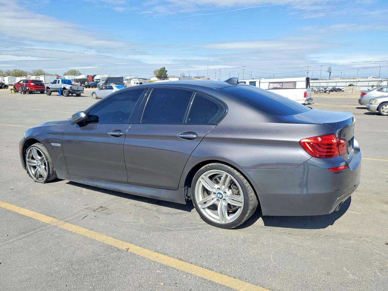 2015 BMW 535 - Фото 2