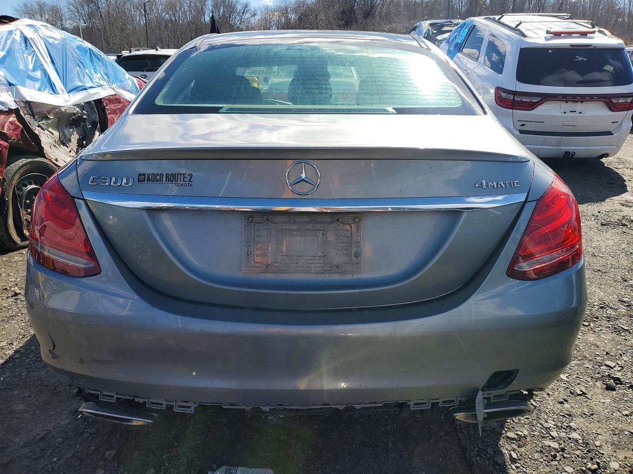 2016 Mercedes-Benz C 300 4Matic - Image 6