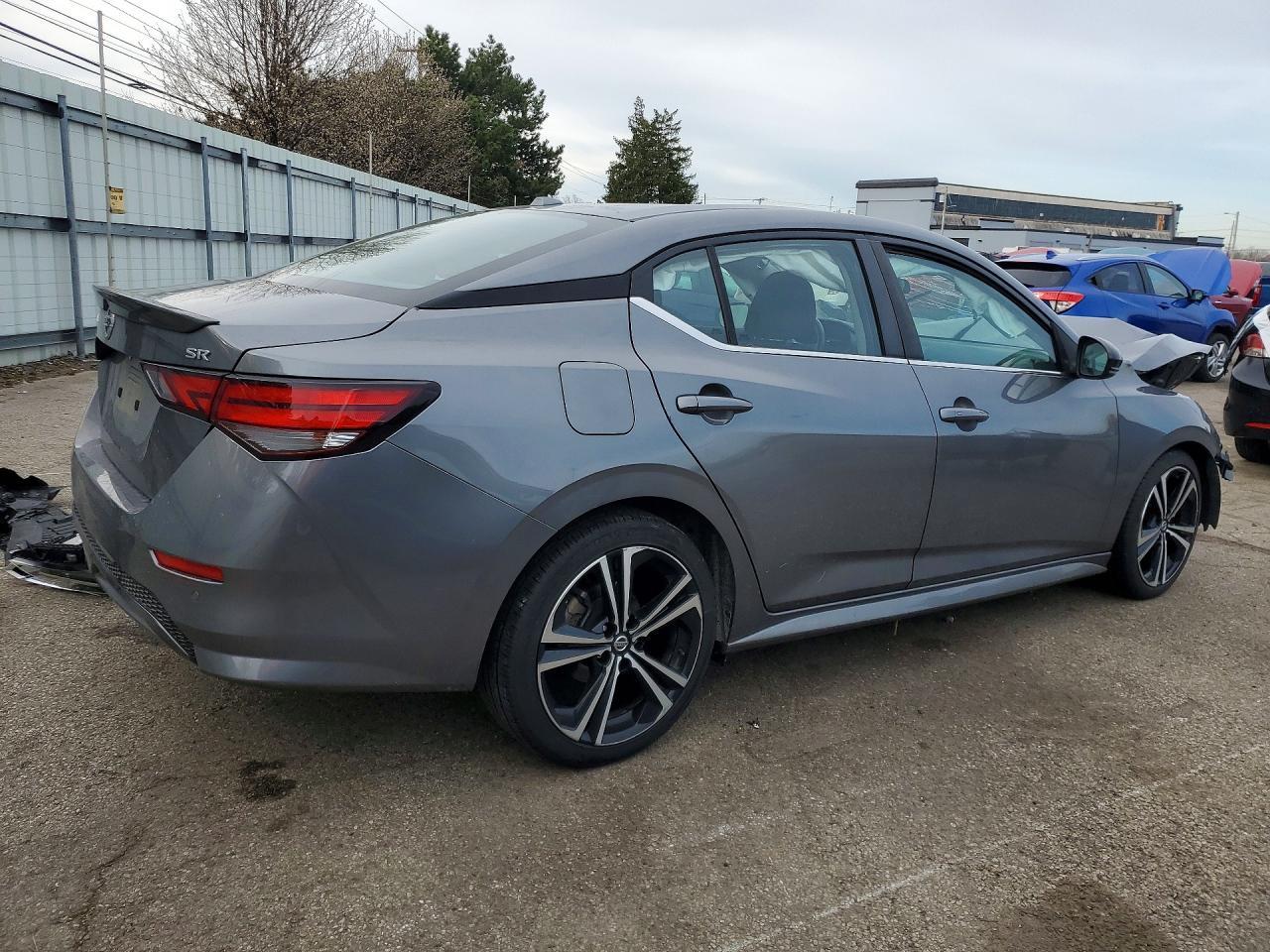 2020 Nissan Sentra Sr - Image 3