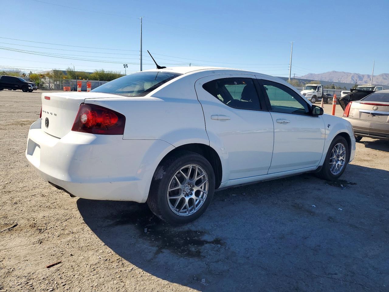 2013 Dodge Avenger Se - Фото 3