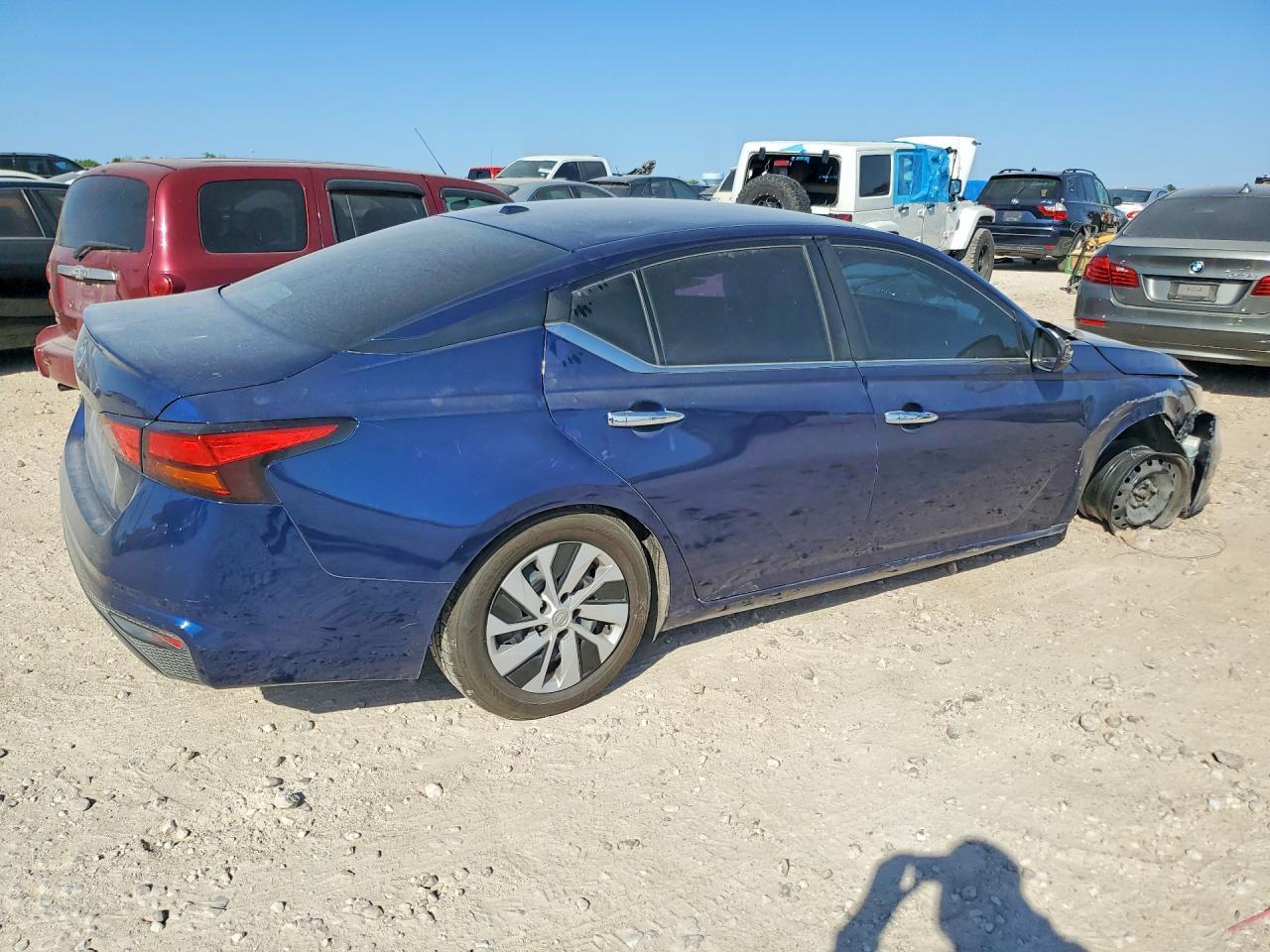 2020 Nissan Altima 2.5 S - Фото 3