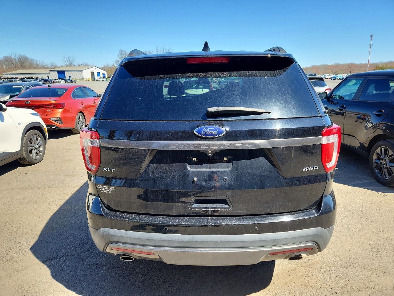2017 Ford Explorer Xlt - Image 6